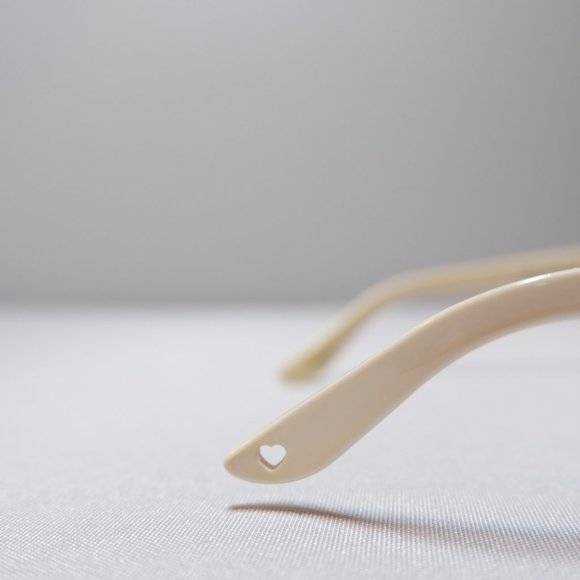 Juicy Couture Vintage Y2K Sunglasses - Picture 9 of 14